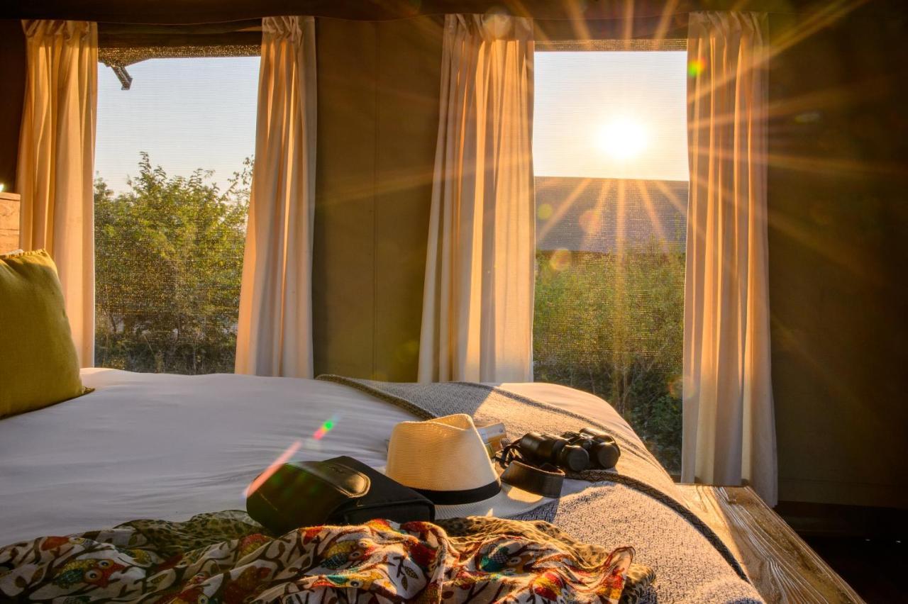 Ndhula Luxury Tented Lodge 白河 外观 照片