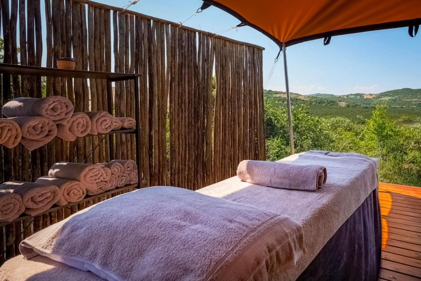 Ndhula Luxury Tented Lodge 白河 外观 照片