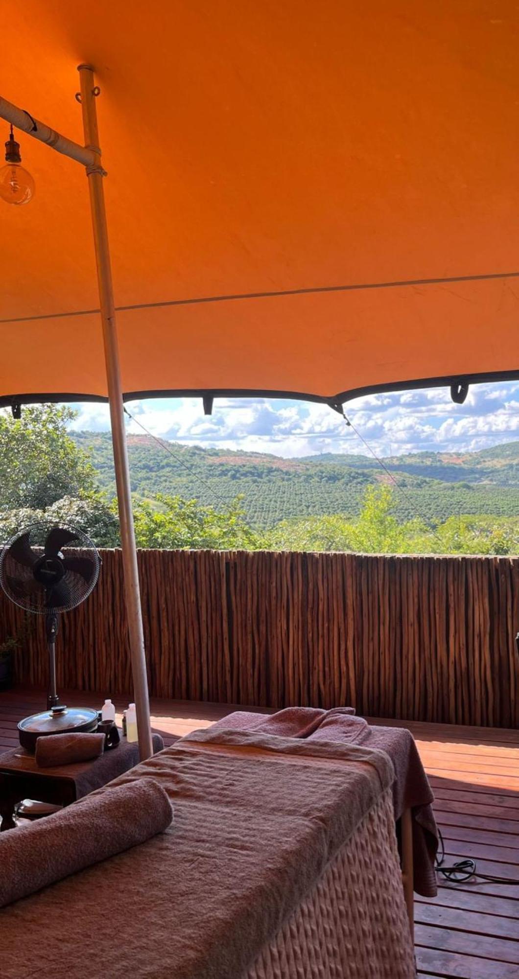 Ndhula Luxury Tented Lodge 白河 外观 照片