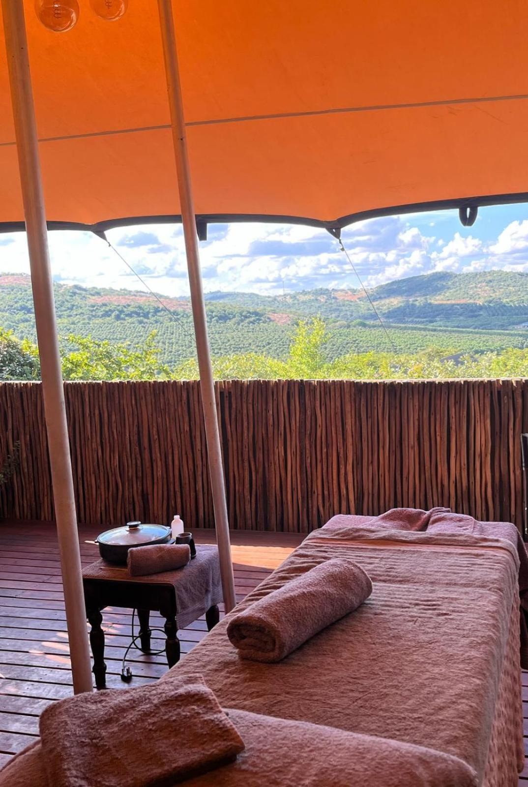 Ndhula Luxury Tented Lodge 白河 外观 照片